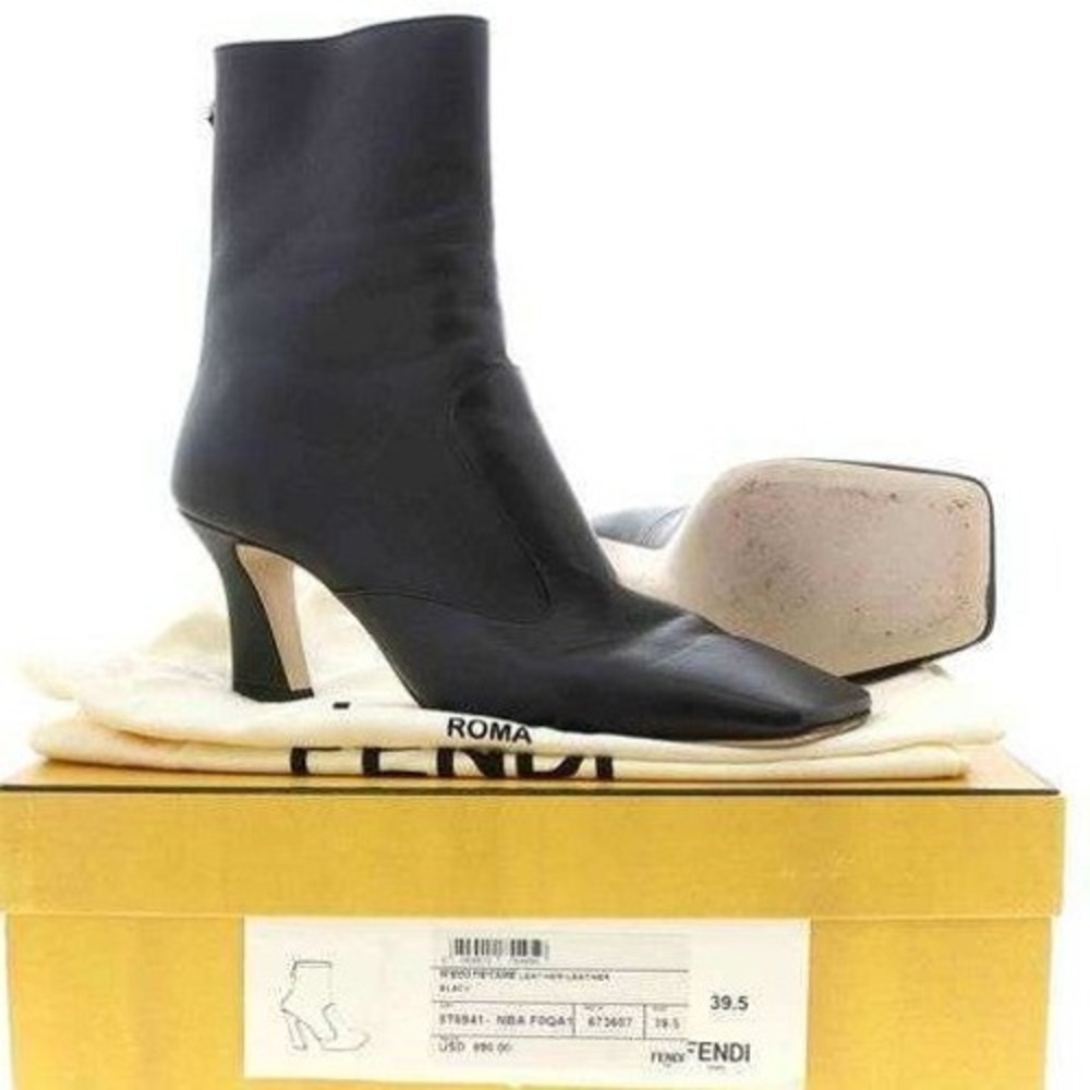 Fendi FFreedom Calf Leather Black‎ Leather Square Toe Heeled Ankle Boots SZ 39.5